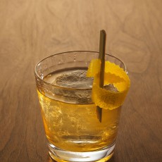 Коктейль «Олд-фэшенд» (Old Fashioned)