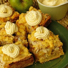 Яблочный пирог с грецкими орехами по‑провански