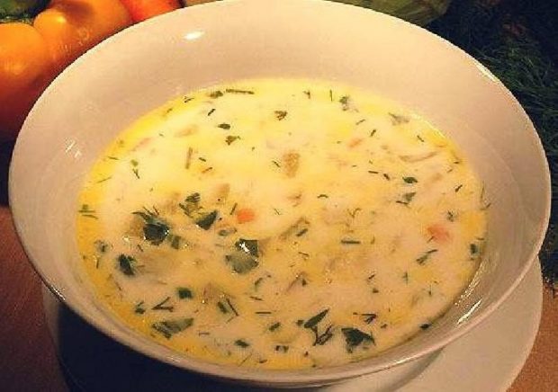 Быстрый сырный суп с вермишелью и яйцами